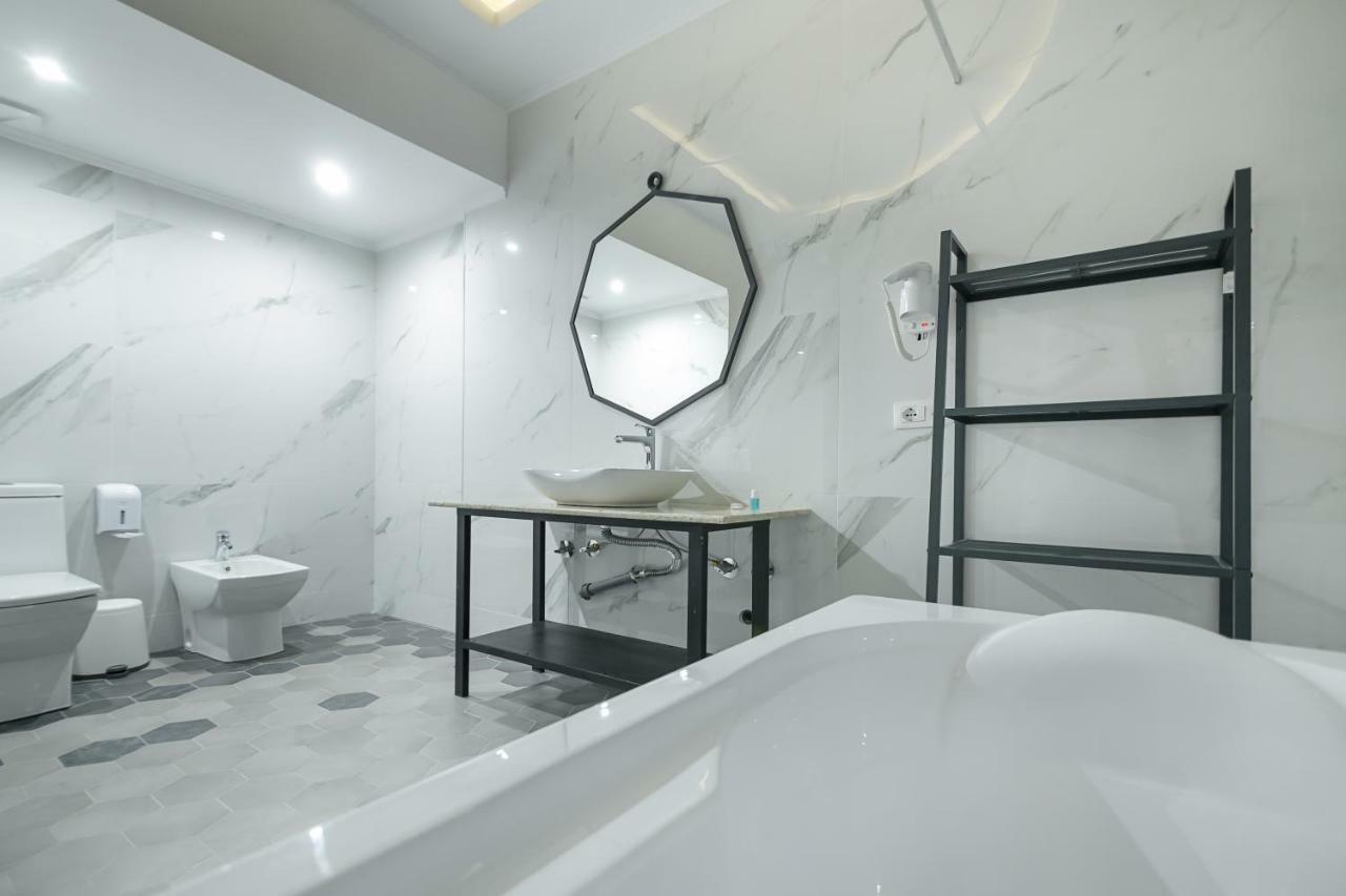 Barba Boutique Hotel 科尔察 外观 照片
